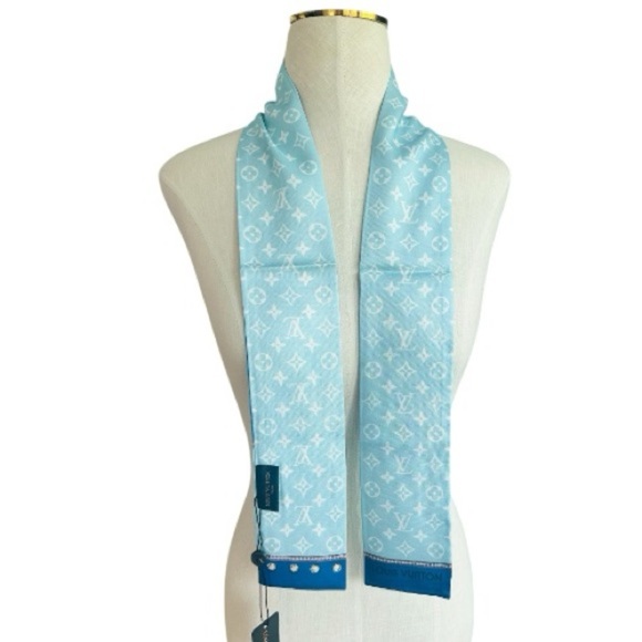 NWT Louis Vuitton Trunks & Locks Bandeau Silk Scarf – Blue Monogram Reversible - Picture 5 of 8
